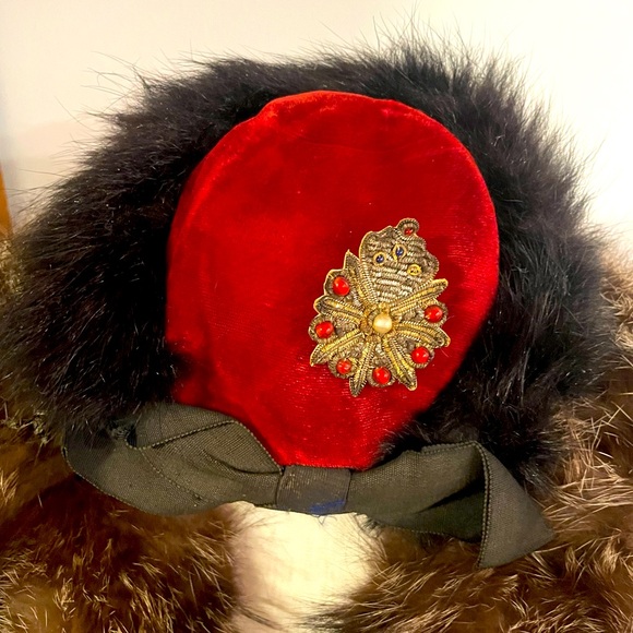 Vintage Fur Trimmed Hat - Picture 1 of 7